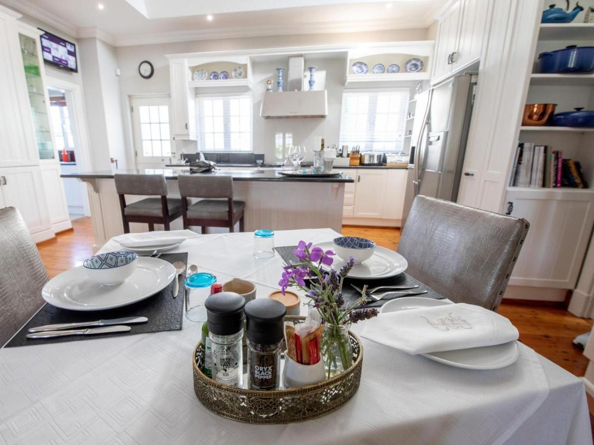 No 4 Boutique Beach House Порт-Елізабет Екстер'єр фото