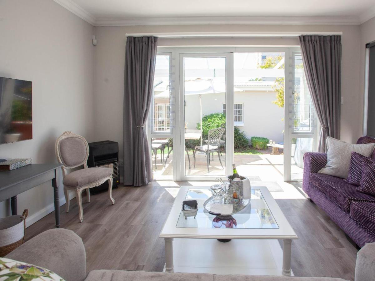 No 4 Boutique Beach House Порт-Елізабет Екстер'єр фото
